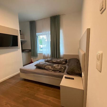 Moebiliertes Apartment Hamburg-Harburg Buitenkant foto
