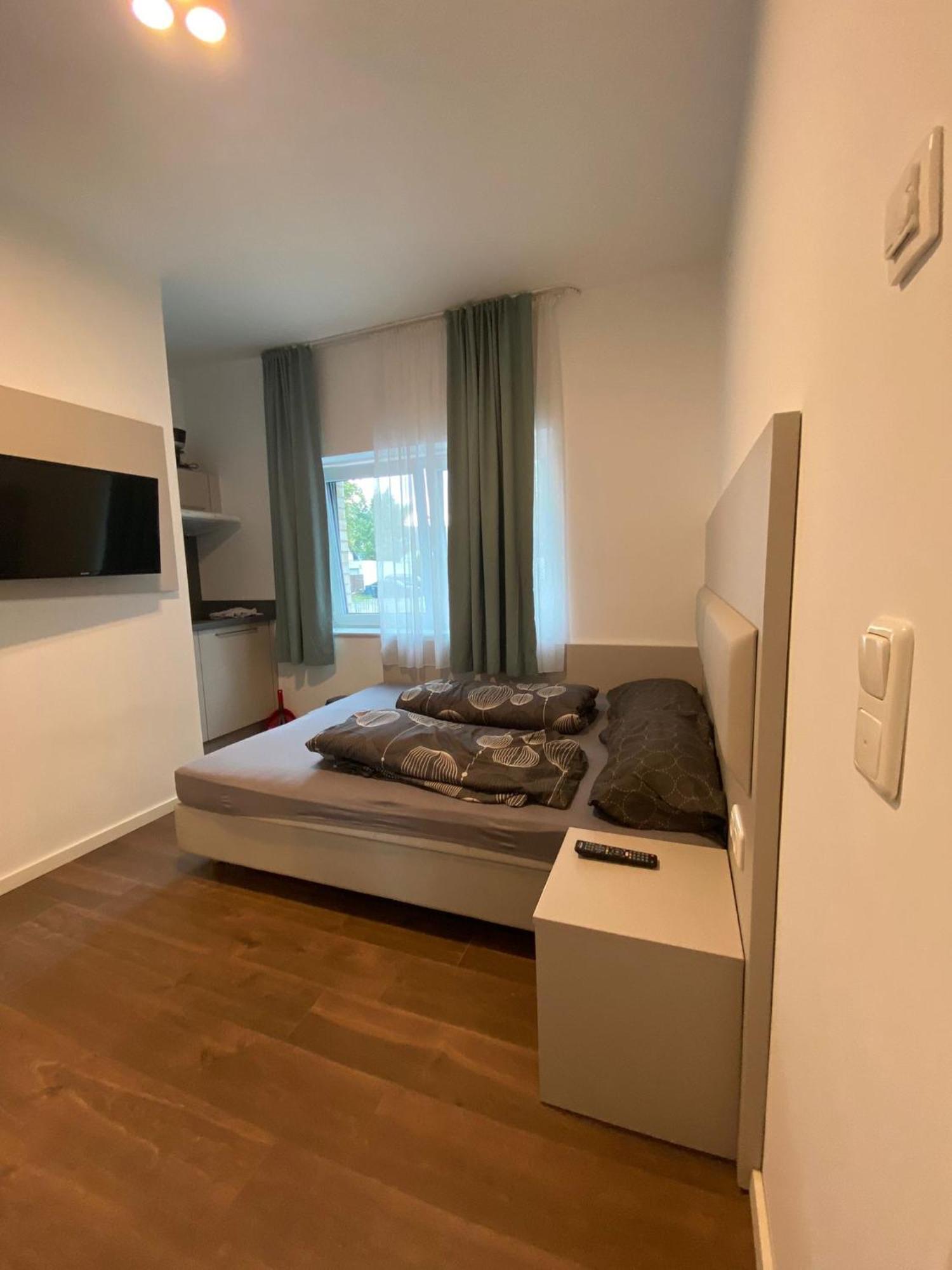 Moebiliertes Apartment Hamburg-Harburg Buitenkant foto